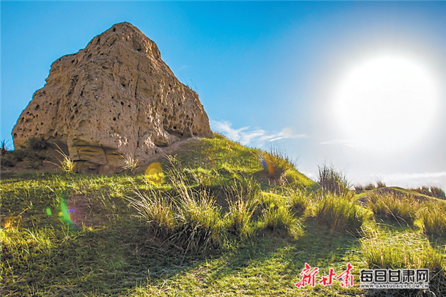 河西走廊的古长城